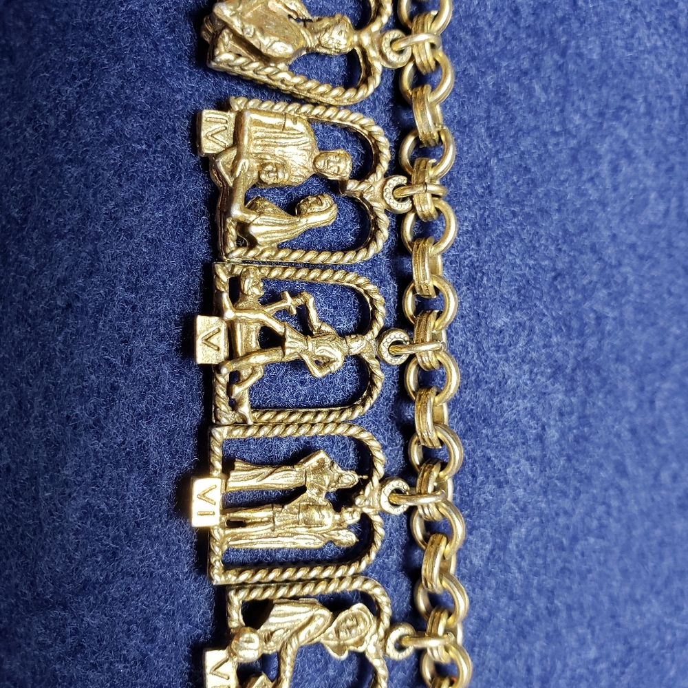 Vintage Signed Cgi.Inc Ten Commandments Charm Brac - image 4